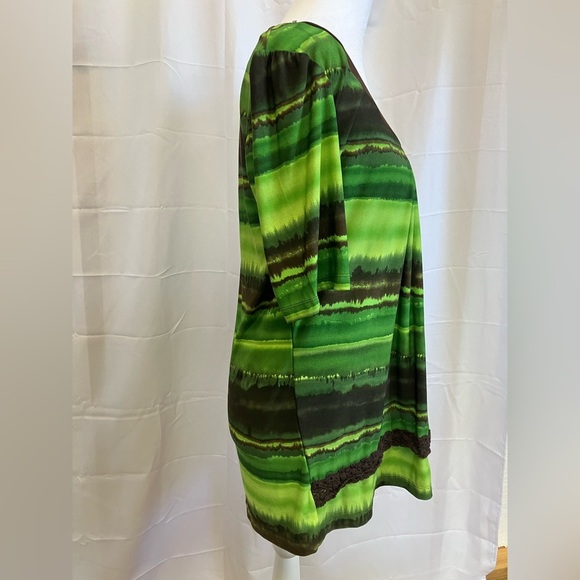 New Directions Green Relaxed 3/4 Sleeve Tunic - Picture 4 of 6